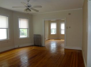 242 Pleasant St #1, Providence, RI 02906