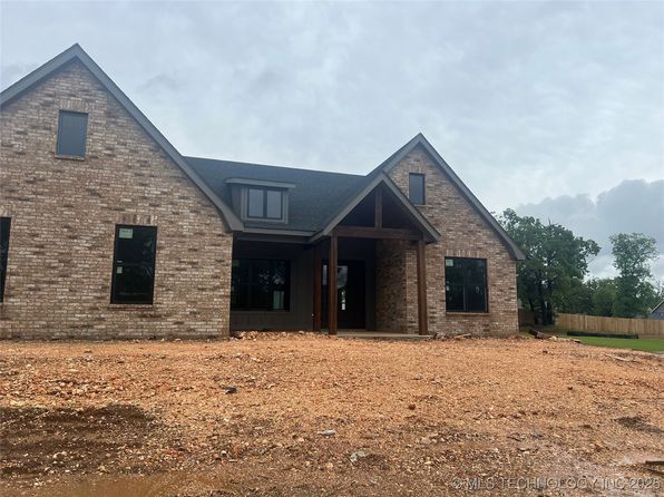 16860 W Sierra Cir, Tahlequah, OK 74464