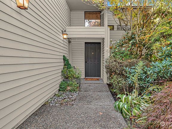 3rd image of 10039 NE 115th Lane #F4