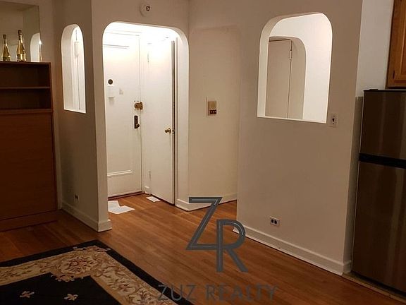 4th image of 72-61 113th St #4N