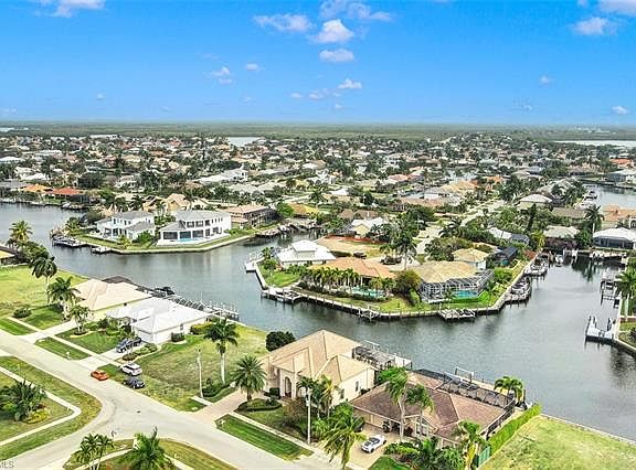 3rd image of 99 Gulfport Ct