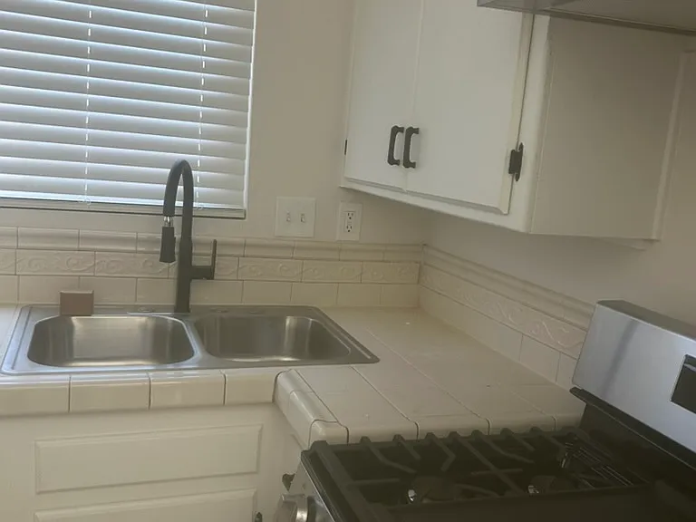 4361 Winona Ave #1 — Photo 5