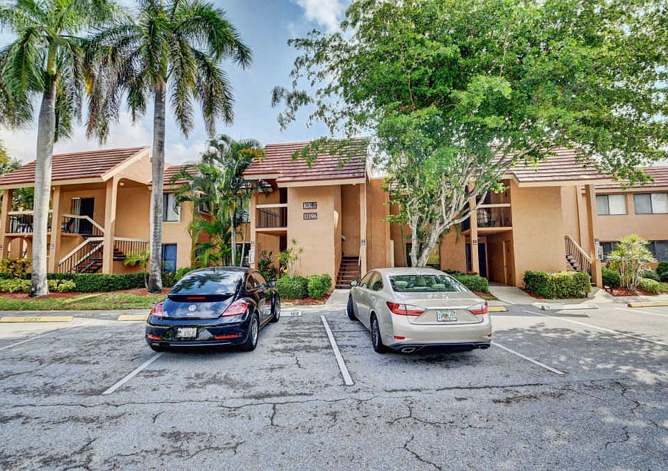 1st image of 11196 Green Lake Dr APT 202