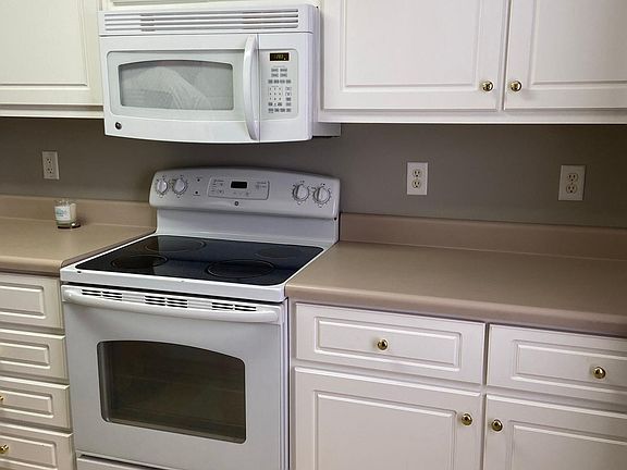 2nd image of 155 Saint Kitts Ct