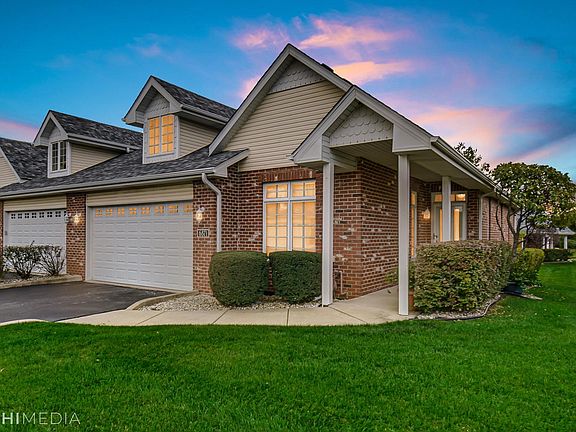 3rd image of 6871 Johns Cir