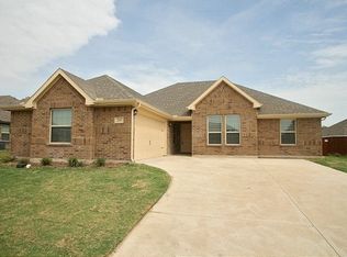 216 Troy Ln, Red Oak, TX 75154