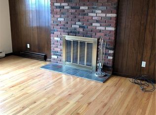 228 Ruth St, Bridgeport, CT 06606