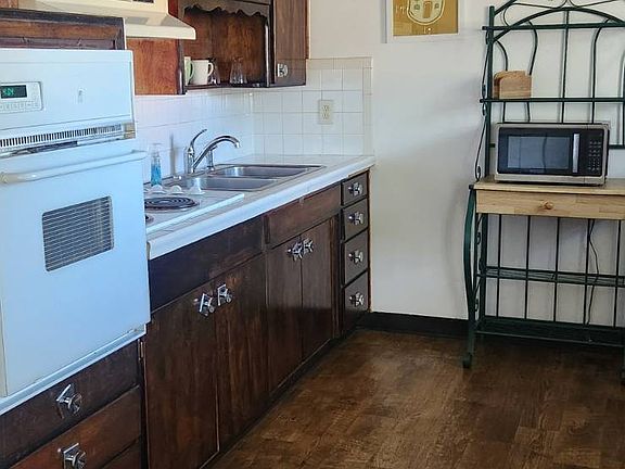 4th image of 3709 N Lidgerwood St #3709