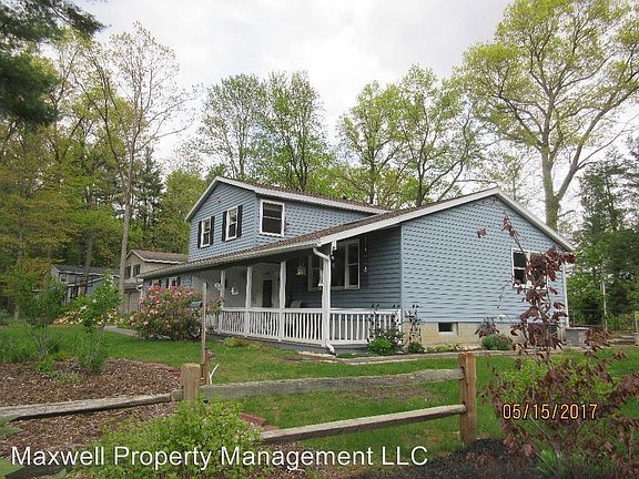 3rd image of 44 Huntwood Dr