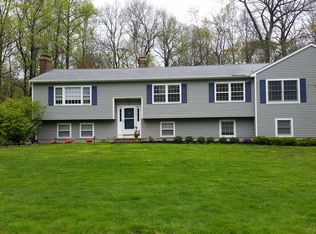 34 Sylvan Dr, Shelton, CT 06484