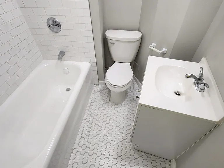 1175 Chapel St #5033 — Photo 6