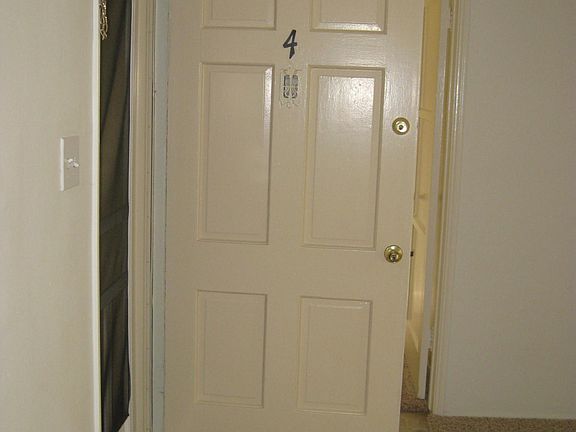2nd image of 5267 E The Toledo APT 1