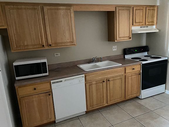 2nd image of 20 6th Ave #5