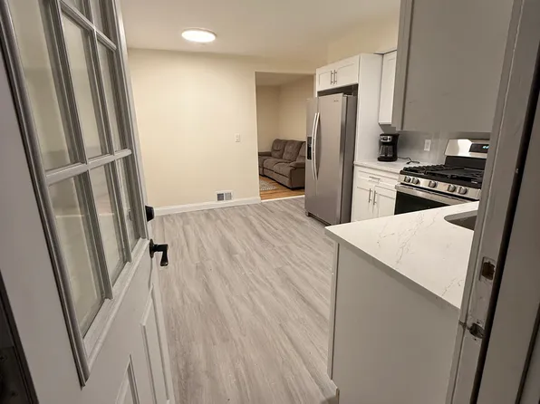 16 Knapp St #2, Staten Island, NY 10314