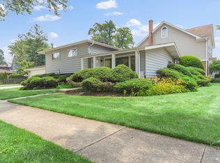 417 W Olive St, Arlington Heights, IL 60004