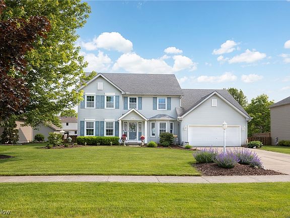 3rd image of 29900 Westminster Dr