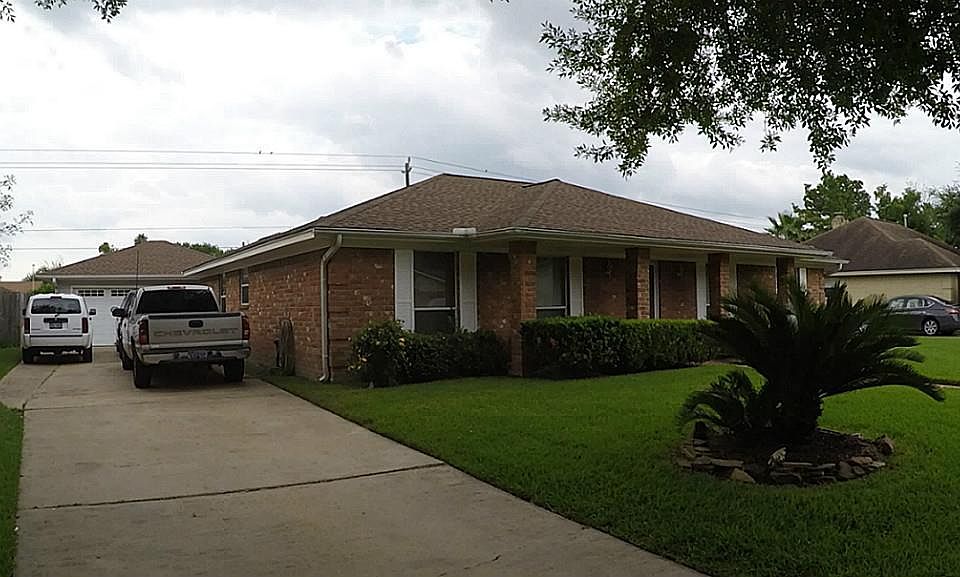 1st image of 1405 N Park Side Dr