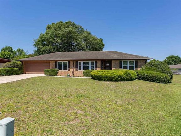 3rd image of 2539 Chateau Ct