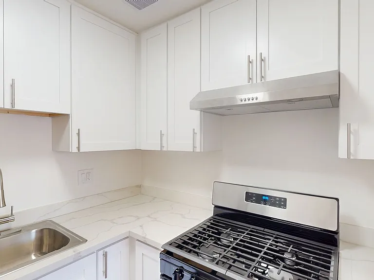 1520 Castro St — Photo 21