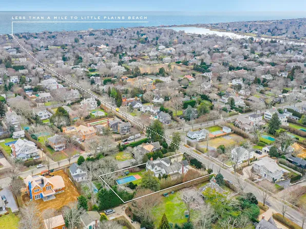 92 Little Plains Rd, Southampton, NY 11968