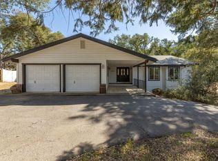 48866 Rock Point Rd, Oakhurst, CA 93644