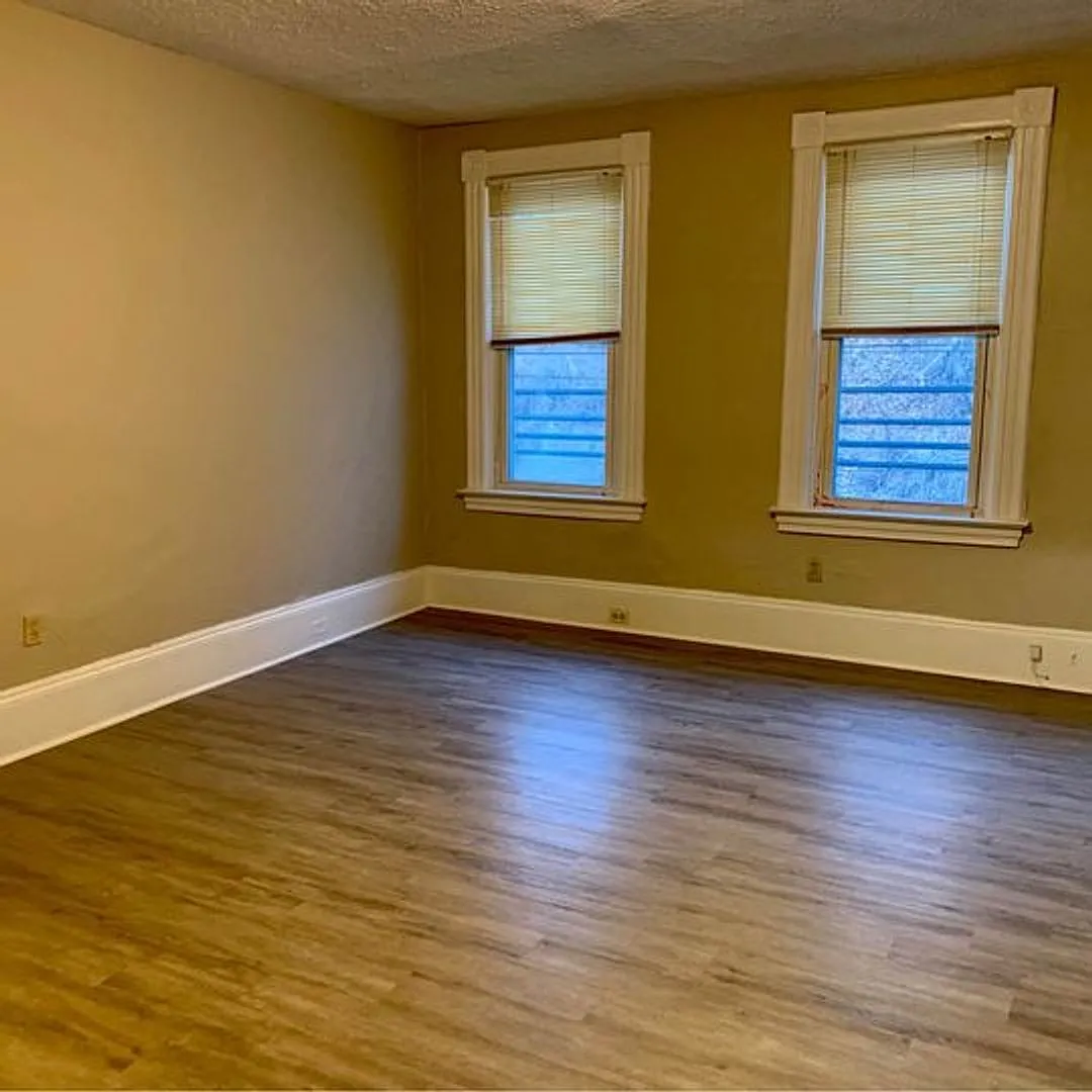 1 bed, $600 — Photo 1
