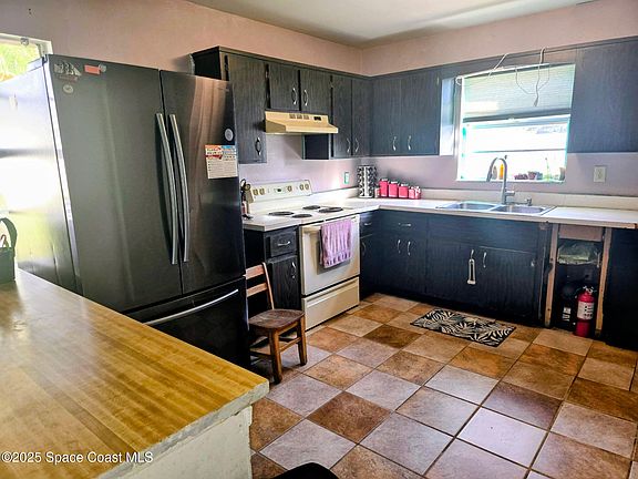 5th image of 1959 Mosswood Dr