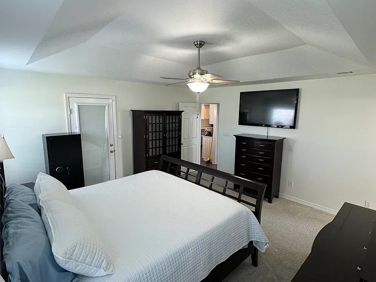 5024 Chandelle Dr — Photo 6
