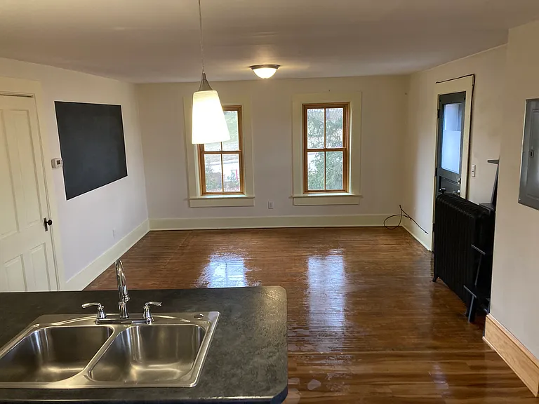 2971 Kaufmann Ave #B — Photo 2