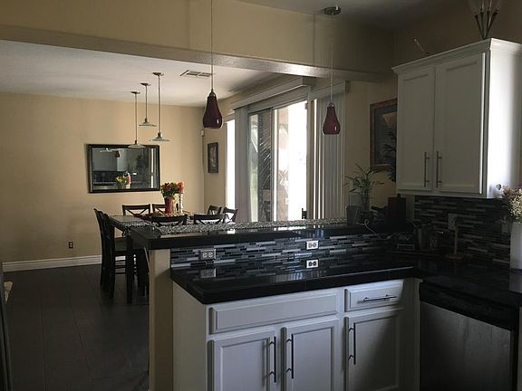 4th image of 5821 Fine Lace St