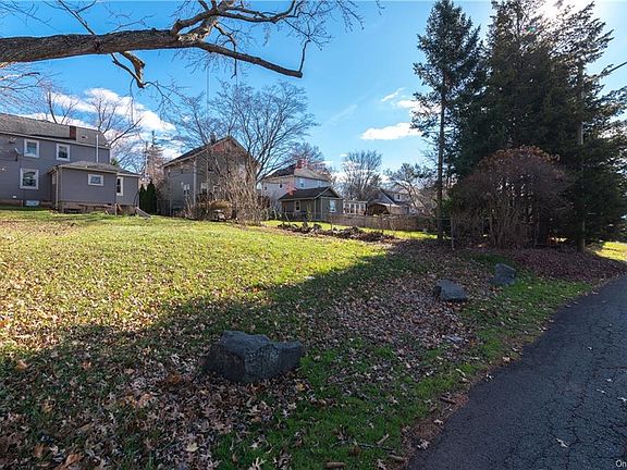 5th image of 22 S Conger Ave