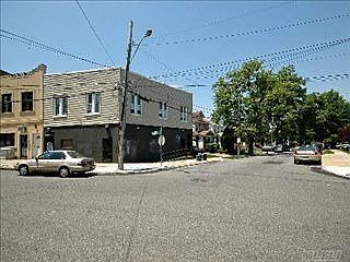 2nd image of 8128 Margaret Pl