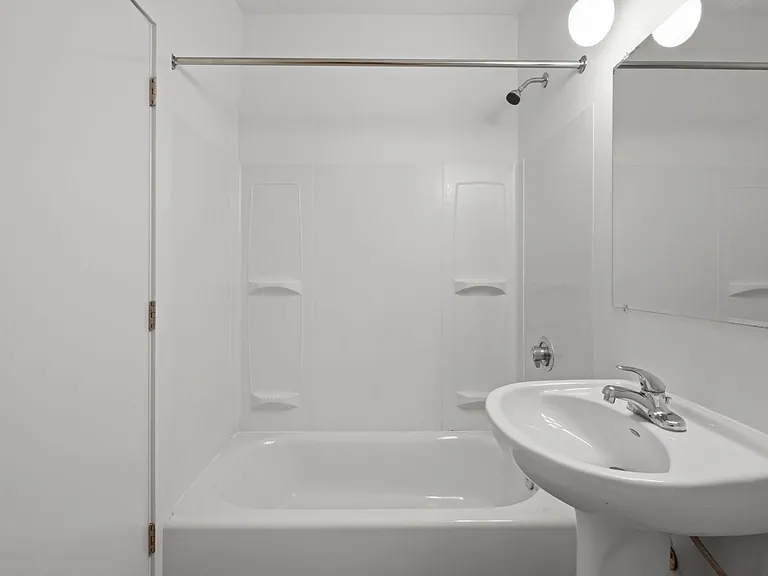 Comfortable Urban Living in a Classic Brick Building Near UW & Light Rail — Photo 60