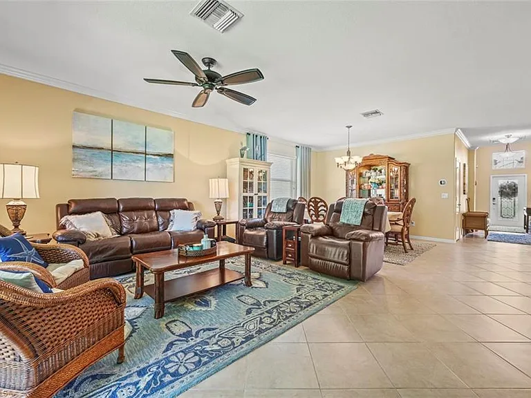 10522 Yorkstone Dr — Photo 16