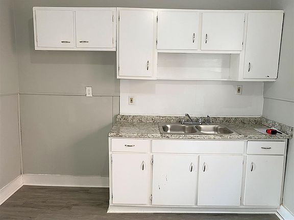 3rd image of 31 Riverdale Ave #2