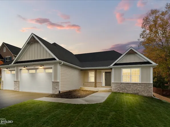 909 Bainbridge Ct, Sandwich, IL 60548