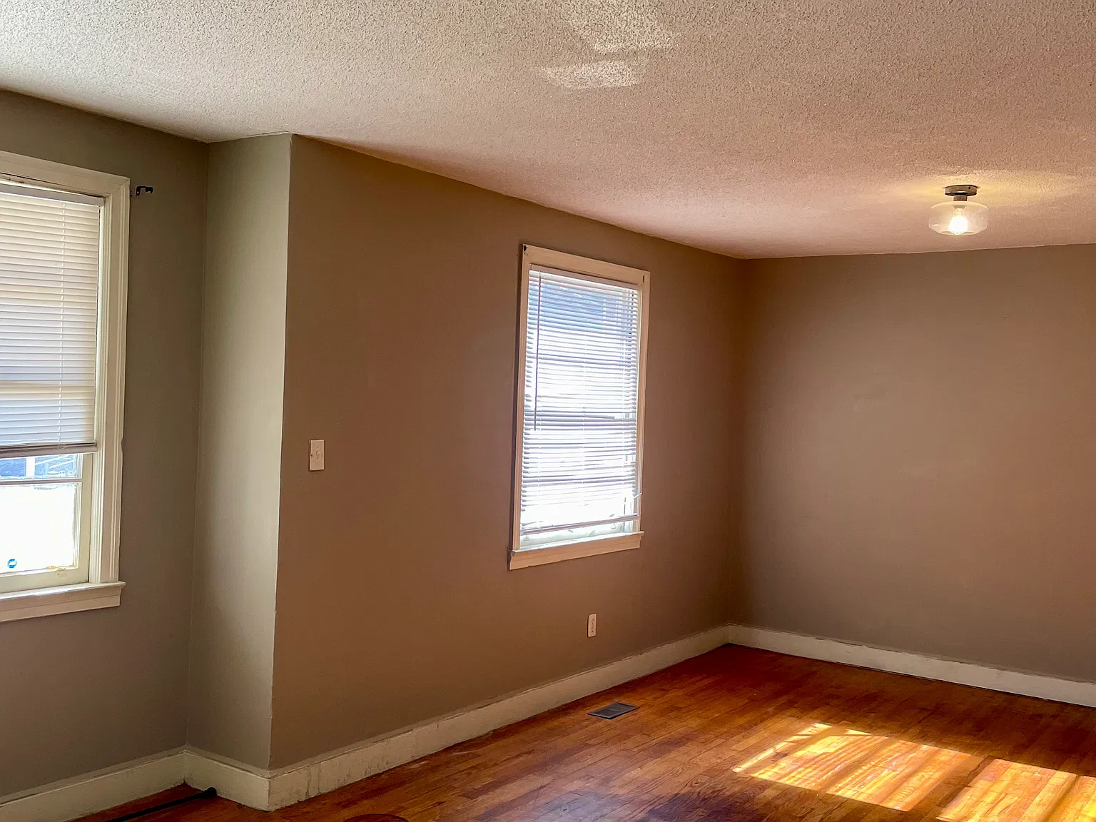 3 bed, 1304 sqft, $1,250 — Photo 3
