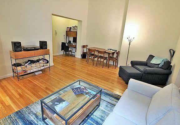 2nd image of 11 E 66th St APT 2A