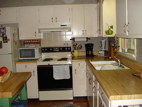 4th image of 57 Rosebay Ln