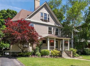 2965 Hampshire Rd, Cleveland Heights, OH 44118