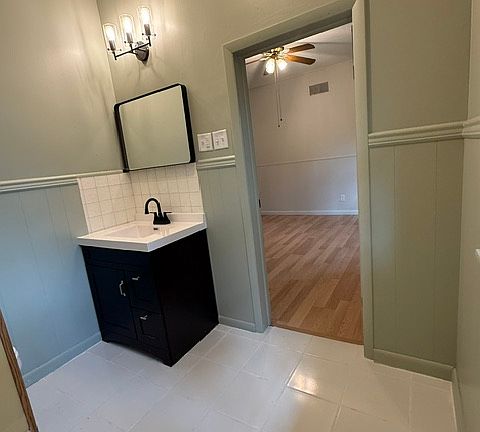 2nd image of 1021 S 12th St