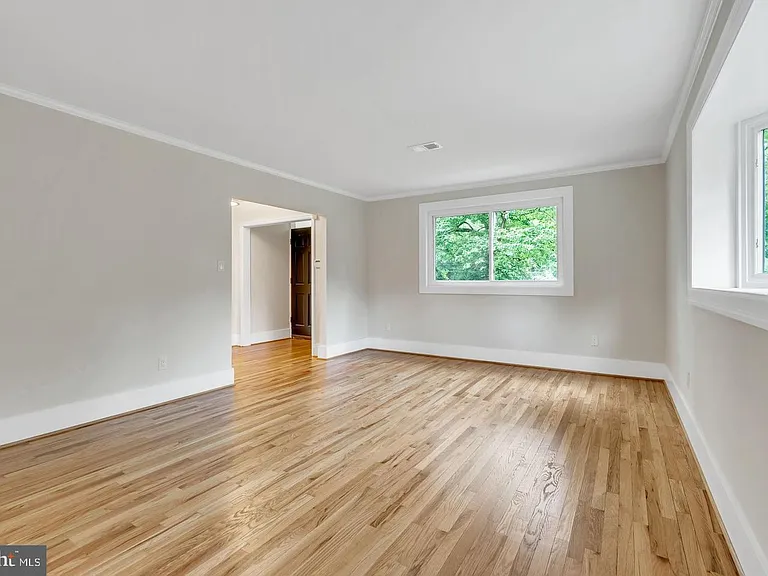 10911 Chandler Rd — Photo 9