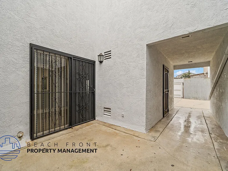 11626 Cedar Ave — Photo 50