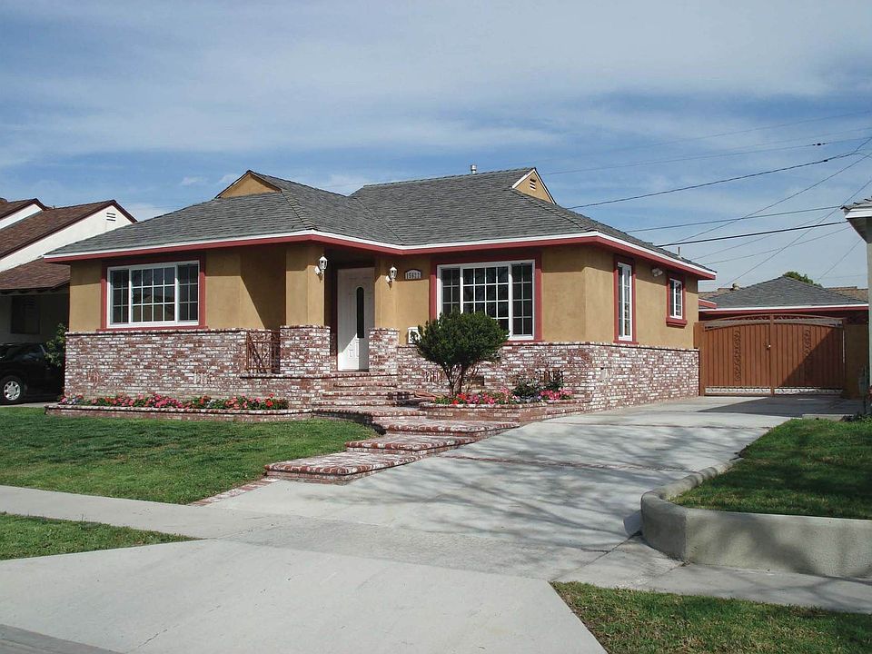 Exterior - F