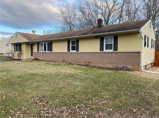 28 Ridgefield Rd, Wallingford, CT 06492