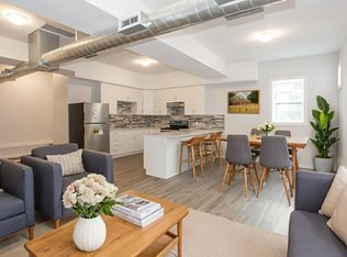 140 Caroline St S #1, Hamilton, ON