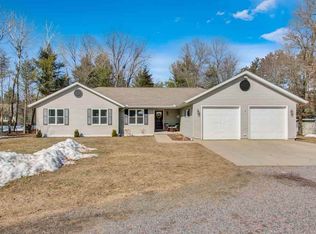 7011 Arbor Haven Ln, Wisconsin Rapids, WI 54494