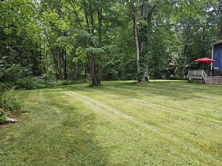11 Laurel Ln — Photo 34