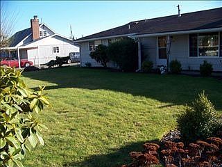 2nd image of 1124 140th St E