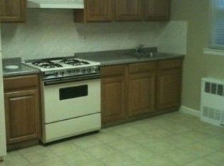 6132 217th St, Bayside, NY 11364